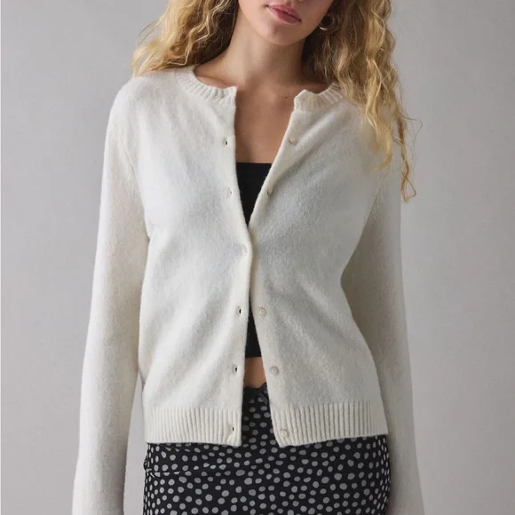 NWT Urban outfitters cream cardigan - Picture 4 of 8